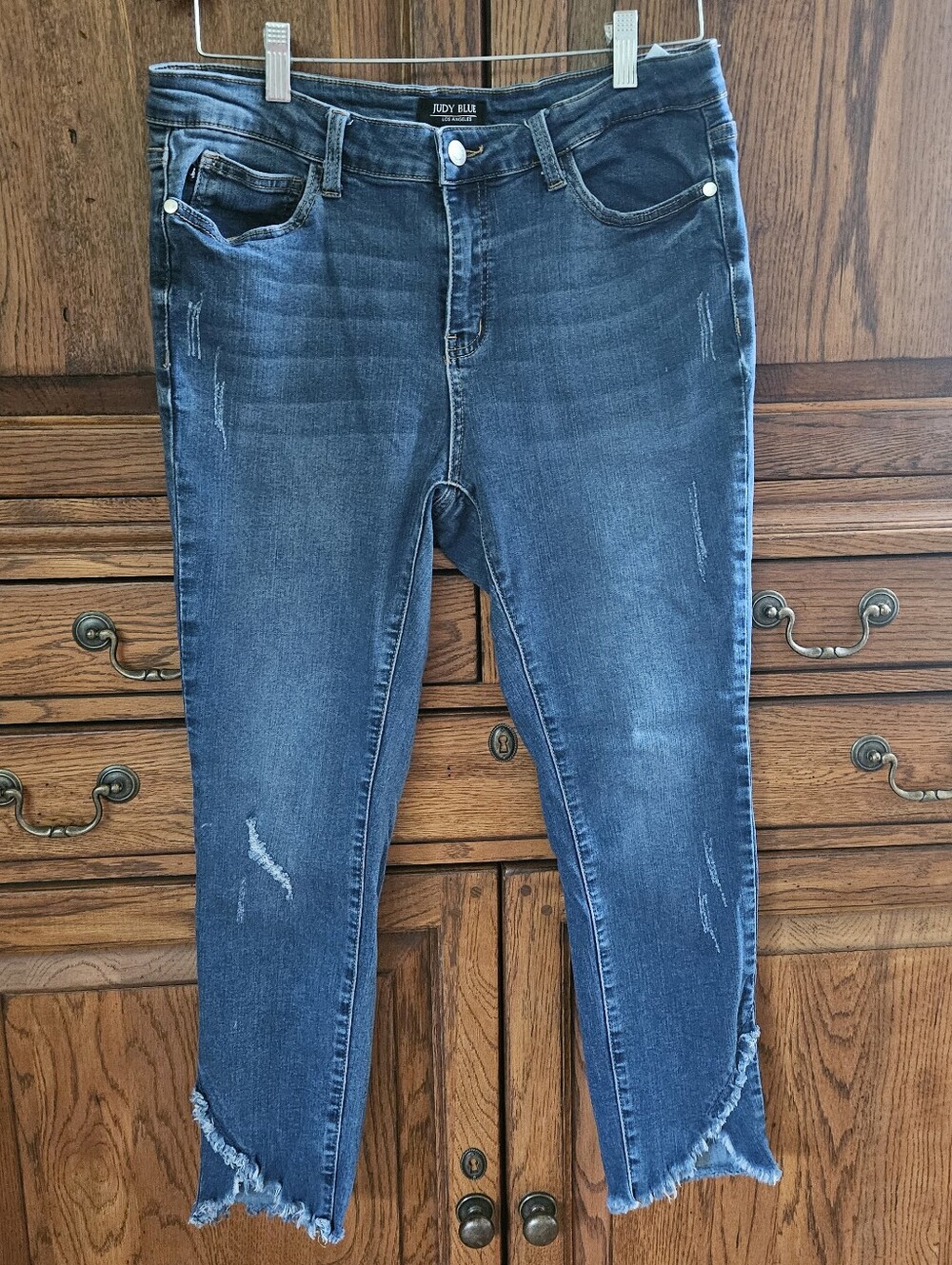 Judy Blue Jeans Womens Skinny Fit Crop Mid Rise Tulip Front Hem Distressed 15/32